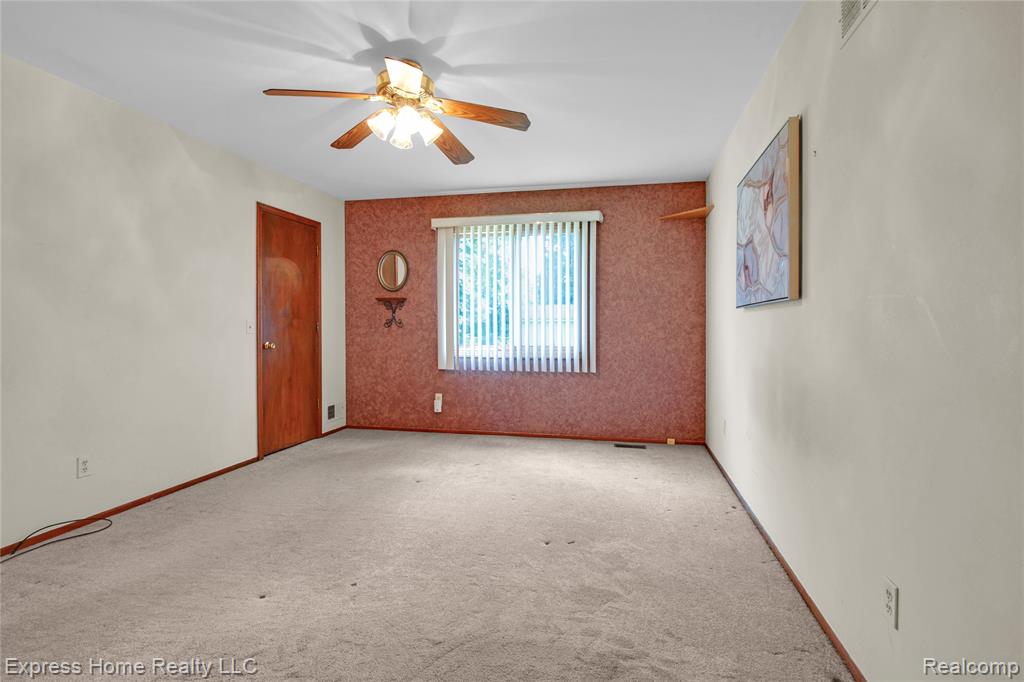 5010 Kelly Drive, Warren, MI 48092 — Photo 19