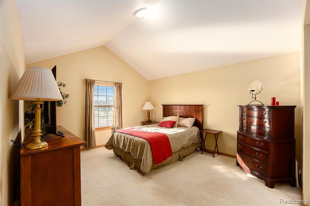 52644 CLEVELAND Street, New Baltimore, MI 48047 — Photo 13