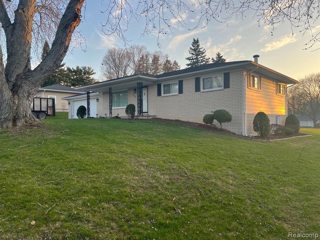 5447 GUYETTE Street, Clarkston, MI — Photo 2