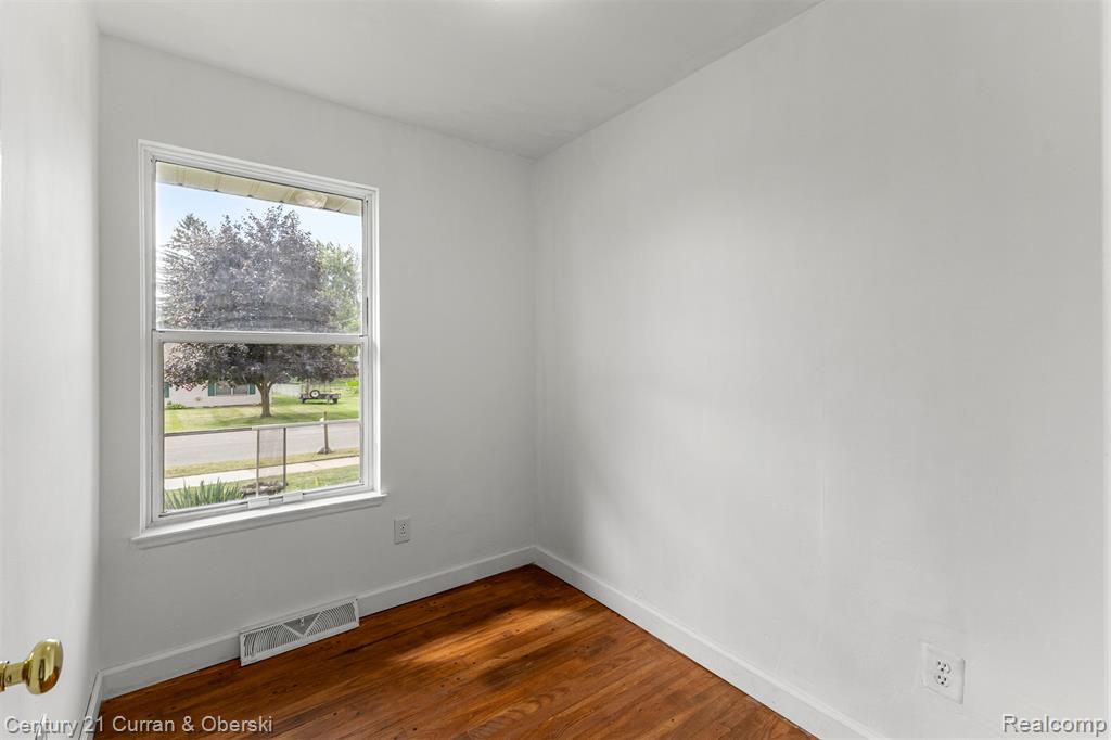 444 S Ridge Street, South Lyon, MI 48178 — Photo 15