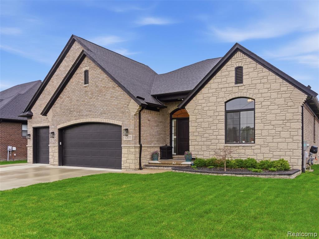 52853 Crimson Drive, Macomb, MI 48042 — Photo 5