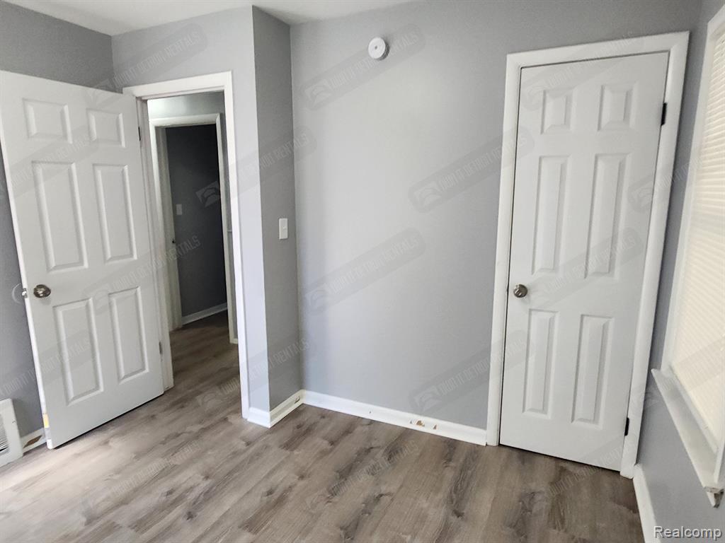 1139 S BASSETT Street, Detroit, MI 48217 — Photo 16