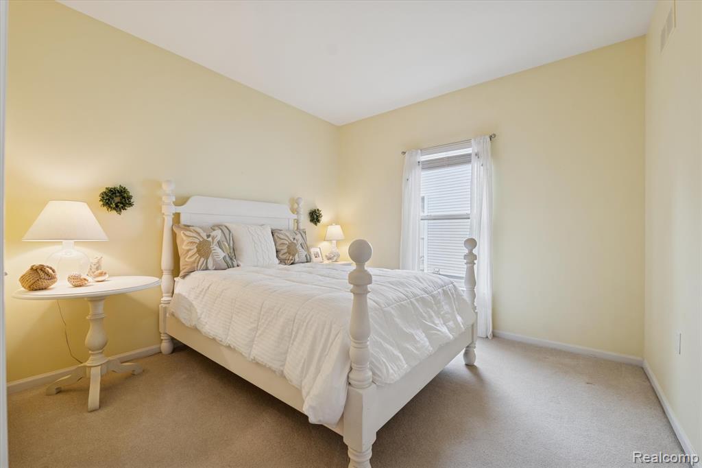 4035 Hillsdale Drive, Auburn Hills, MI 48326 — Photo 23