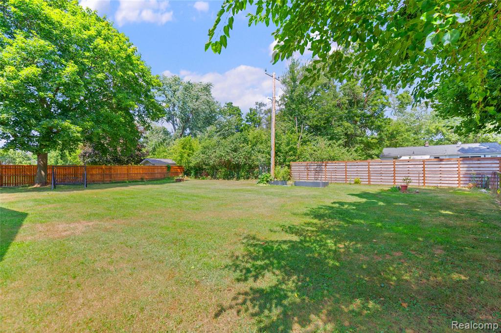 4440 Oakvista Avenue, Clarkston, MI — Photo 31
