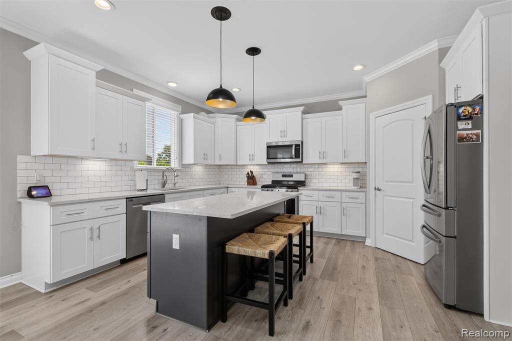 2429 Walnut View Dr, Howell, MI 48855 — Photo 10