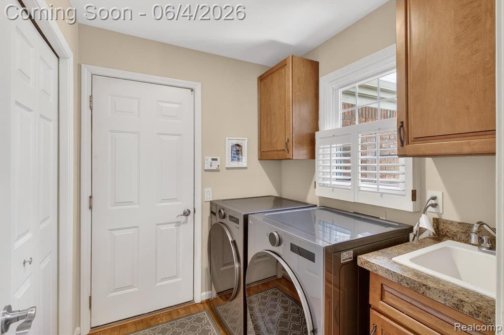 39852 Glenview Court, Northville, MI 48168 — Photo 57
