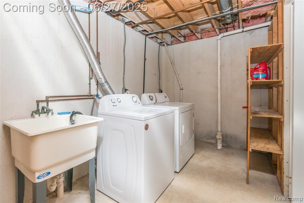 67 LARCHWOOD Drive, Troy, MI 48083 — Photo 26