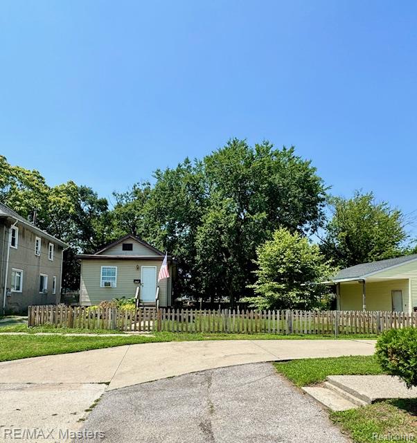 606 Church Street, Monroe, MI 48161 — Photo 10