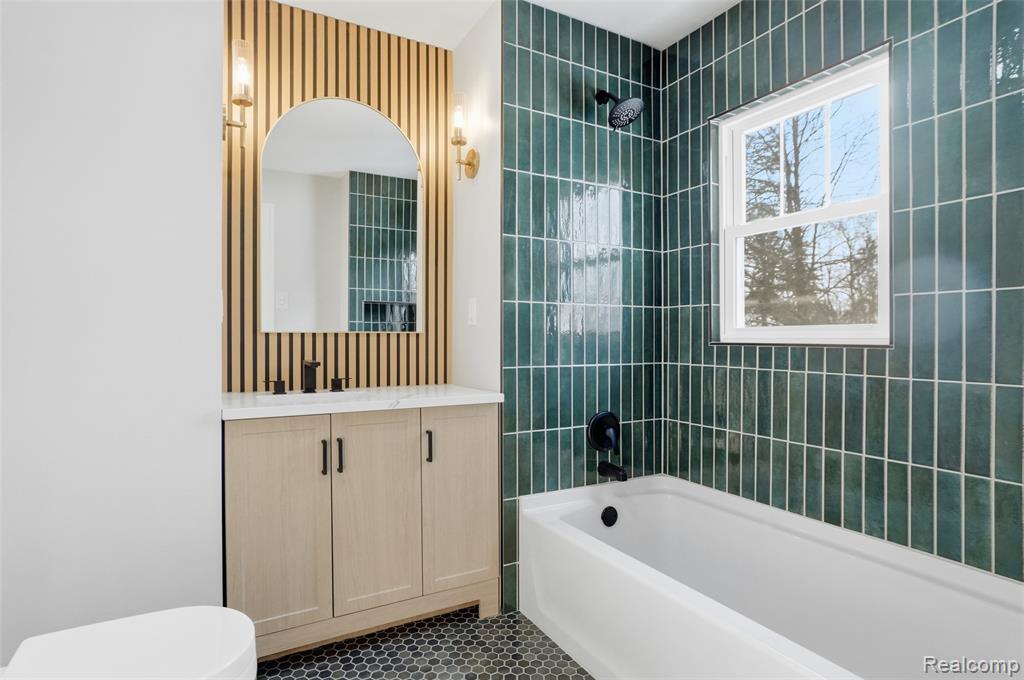 317 W Saint Clair Street, Romeo, MI 48065 — Photo 17