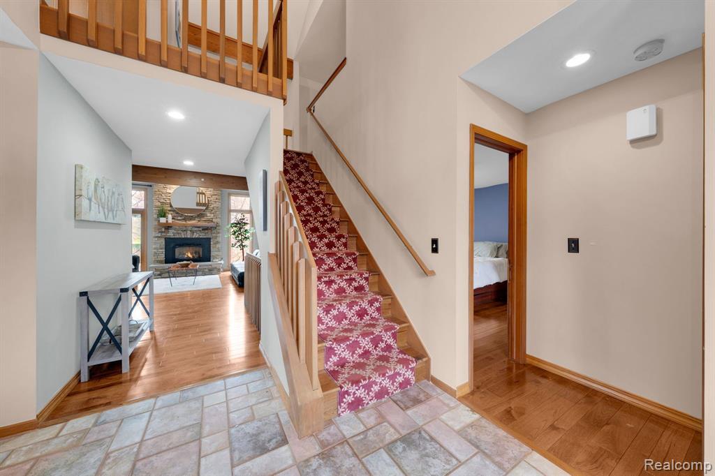 950 Hidden Valley Drive, Lake Orion, MI 48362 — Photo 25