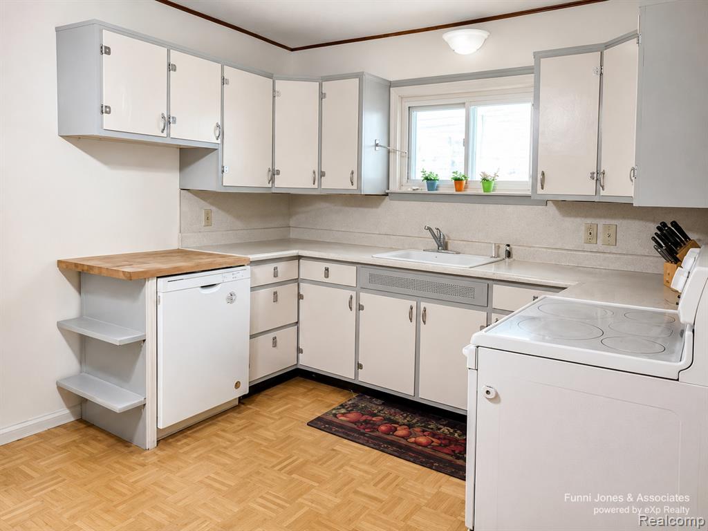 9552 Wayne Road, Livonia, MI 48150 — Photo 4