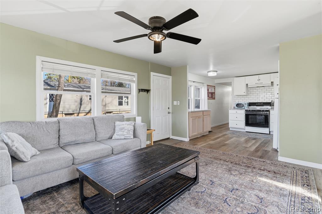 2687 Brad Place, Brighton, MI 48114 — Photo 9