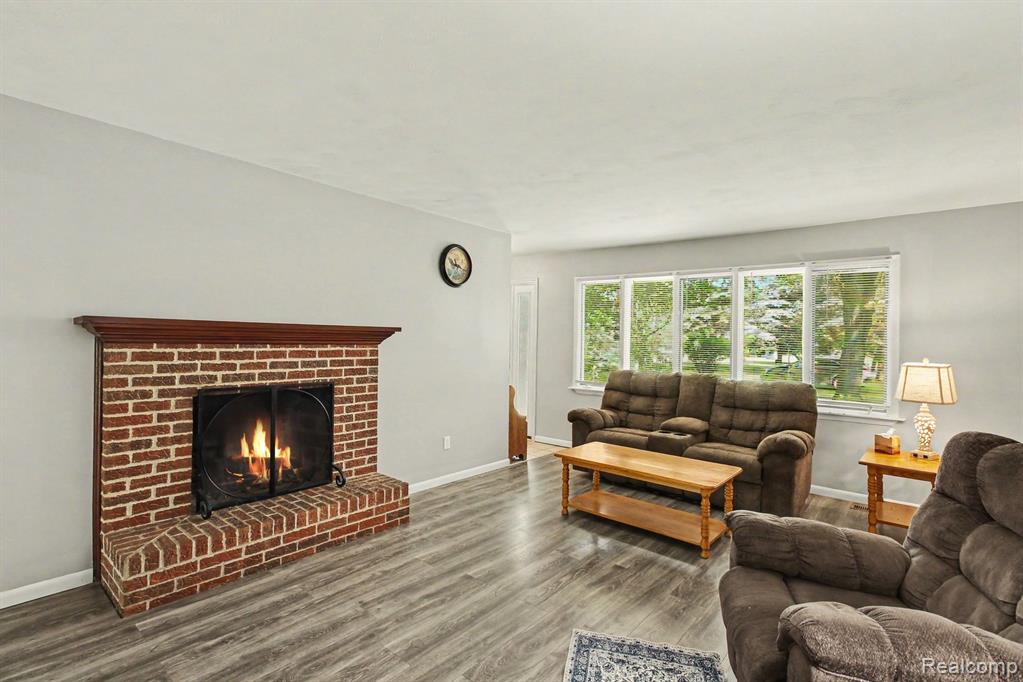 4786 E Allen Road, Webberville, MI 48892 — Photo 4