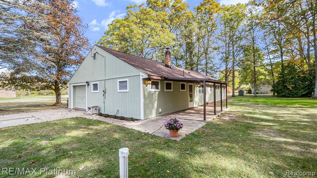 11781 FERDEN Road, Chesaning, MI 48616 — Photo 12