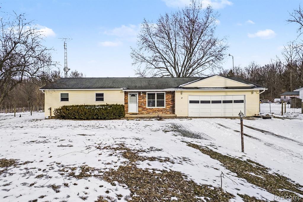 15235 Eddy Lake Road, Fenton, MI 48430 — Photo 2
