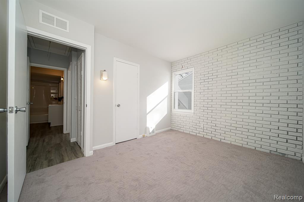 967 KEITH Street, Oxford, MI 48371 — Photo 42
