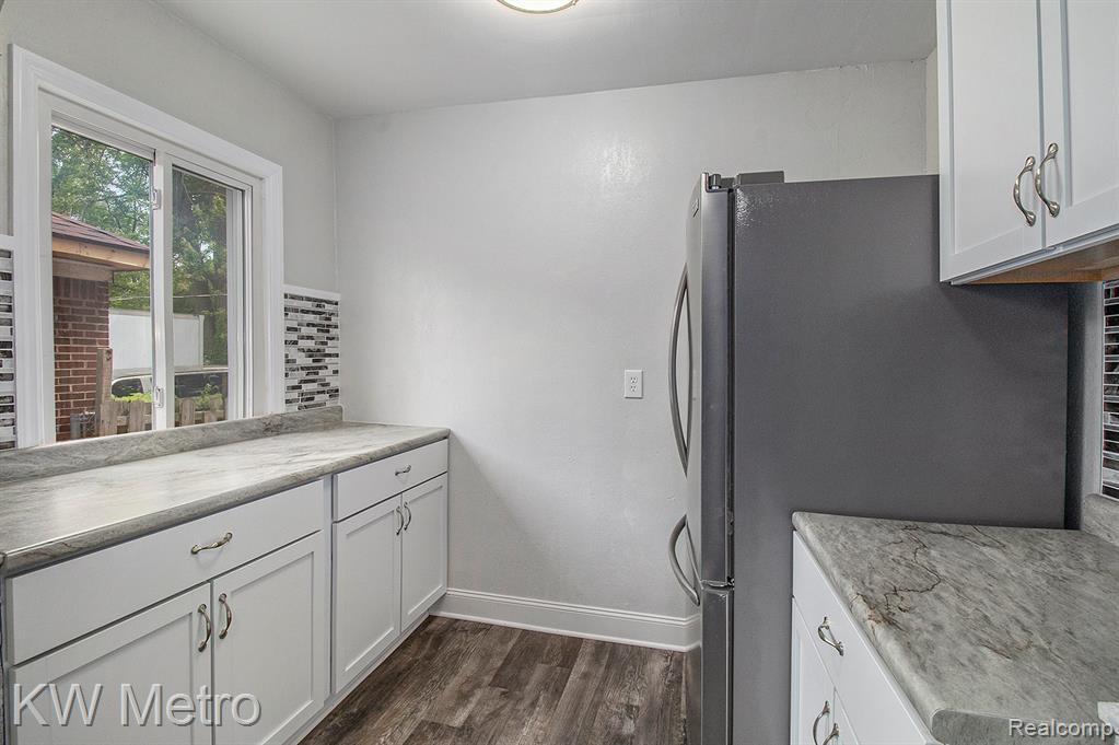 9211 Devonshire Road, Detroit, MI 48224 — Photo 13