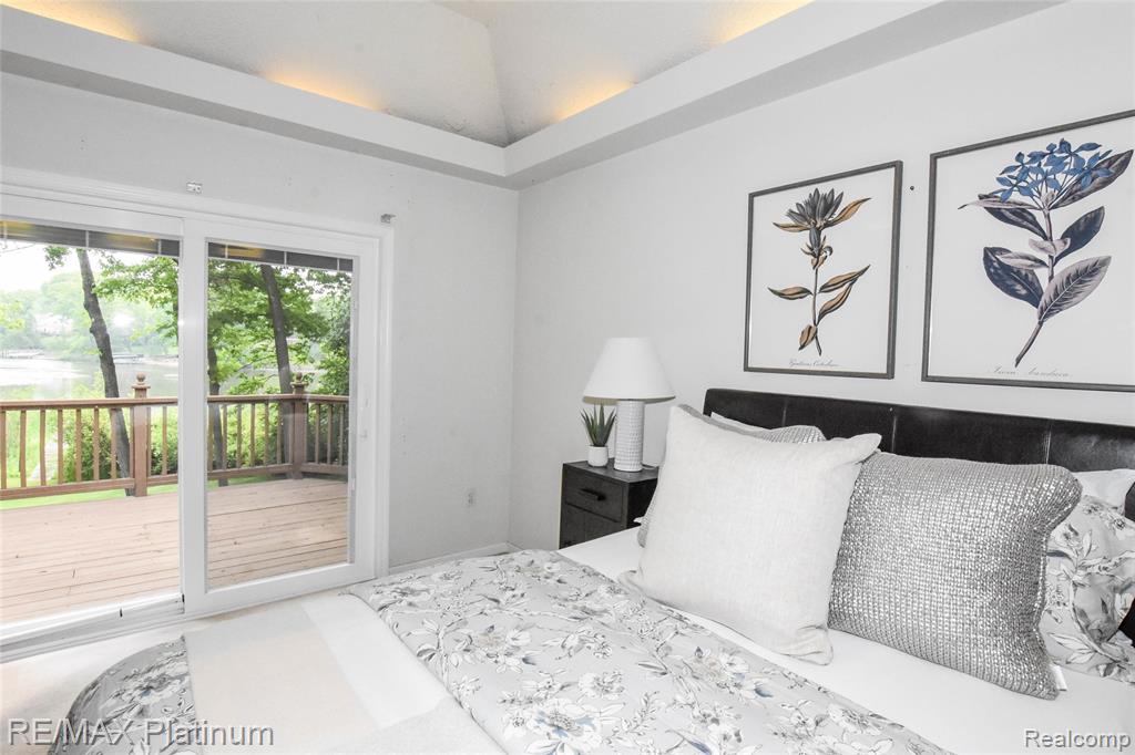 8342 ISLANDVIEW Court, Brighton, MI 48114 — Photo 35