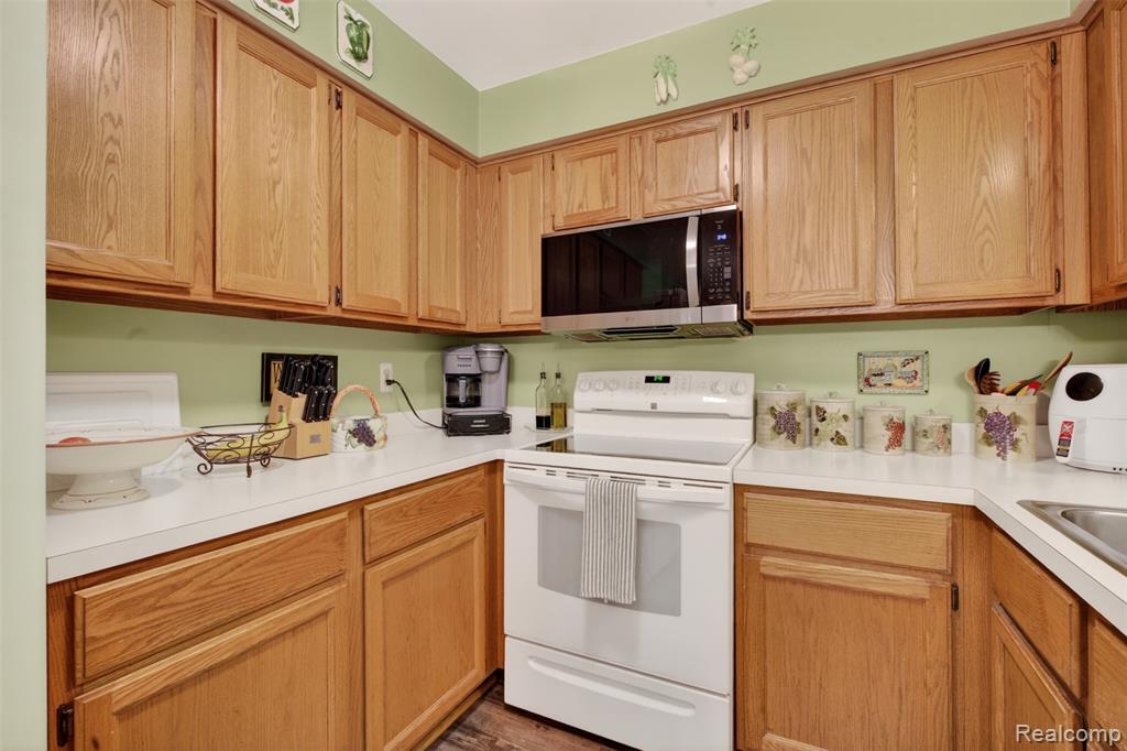 10244 Nancys Boulevard, Grosse Ile, MI 48138 — Photo 14