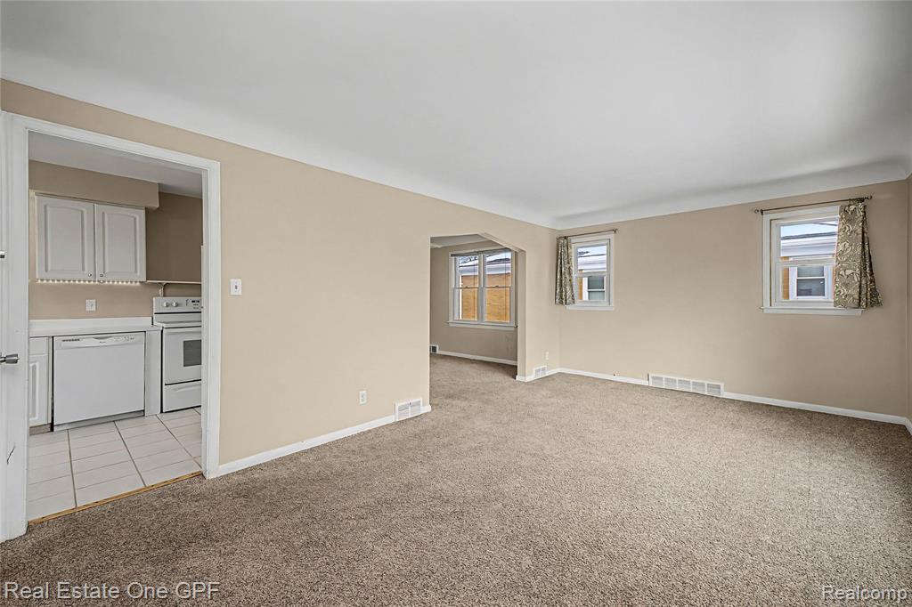 506 W 12 Mile Road, Royal Oak, MI 48073 — Photo 25