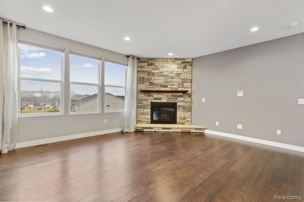3995 ASHDALE Way, Clarkston, MI 48348 — Photo 21