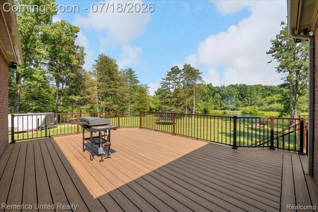 9438 Deer Creek Court, Brighton, MI 48114 — Photo 65