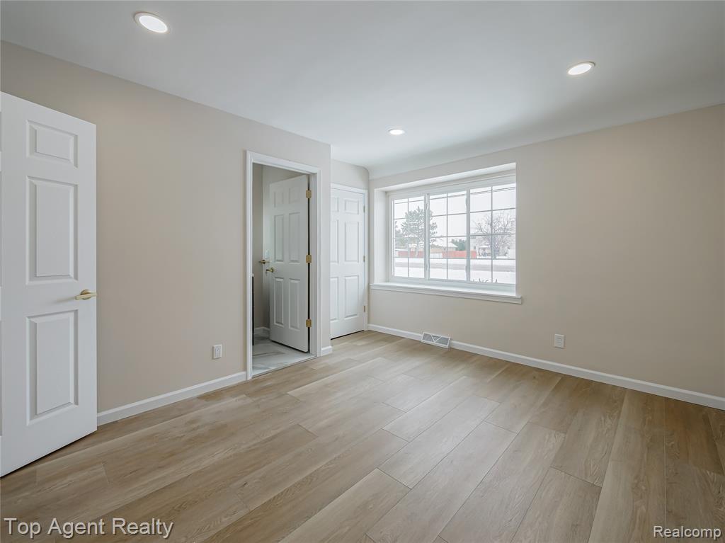 20580 21 Mile Road, Macomb, MI 48044 — Photo 13