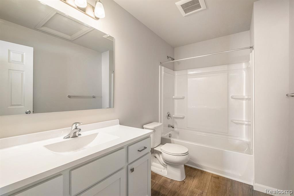 7121 Primrose Lane, Grand Blanc, MI 48439 — Photo 16