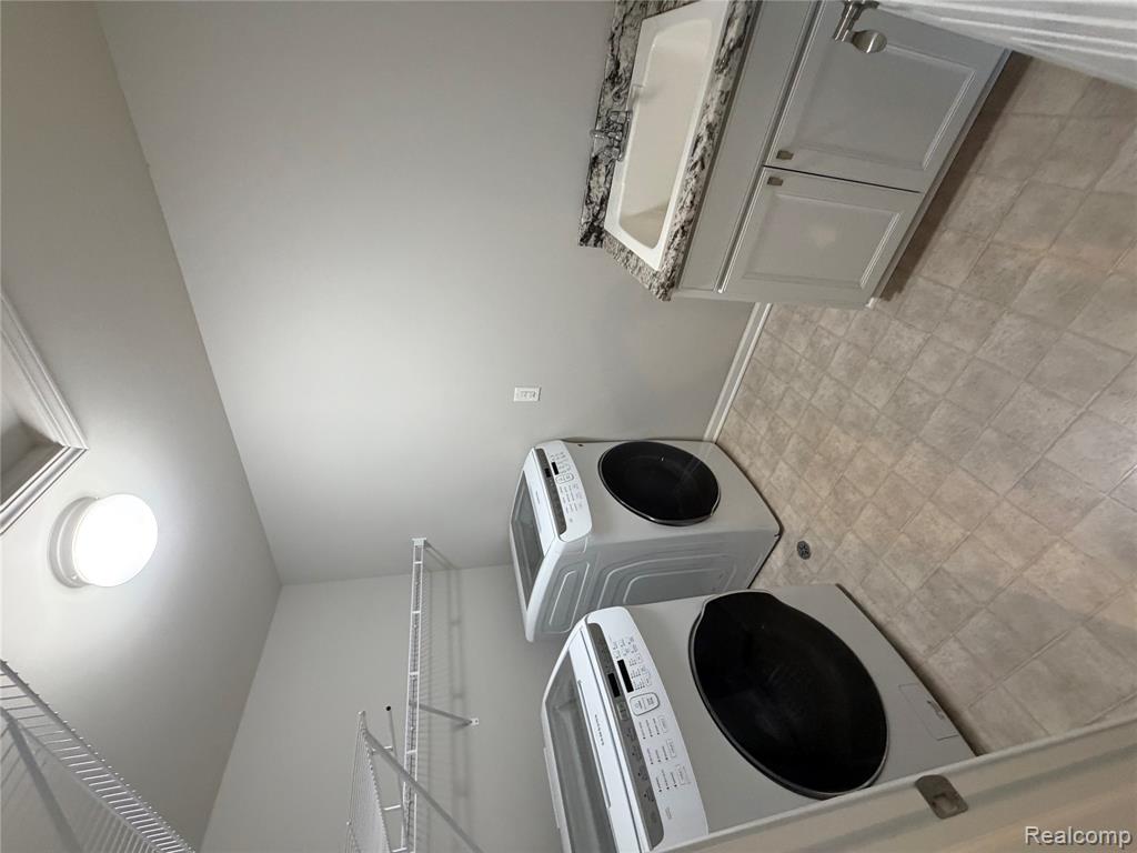 31065 Tremont Lane, Beverly Hills, MI 48025 — Photo 35