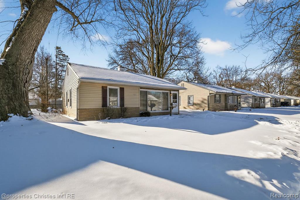 10111 Troy Street, Oak Park, MI, 48237