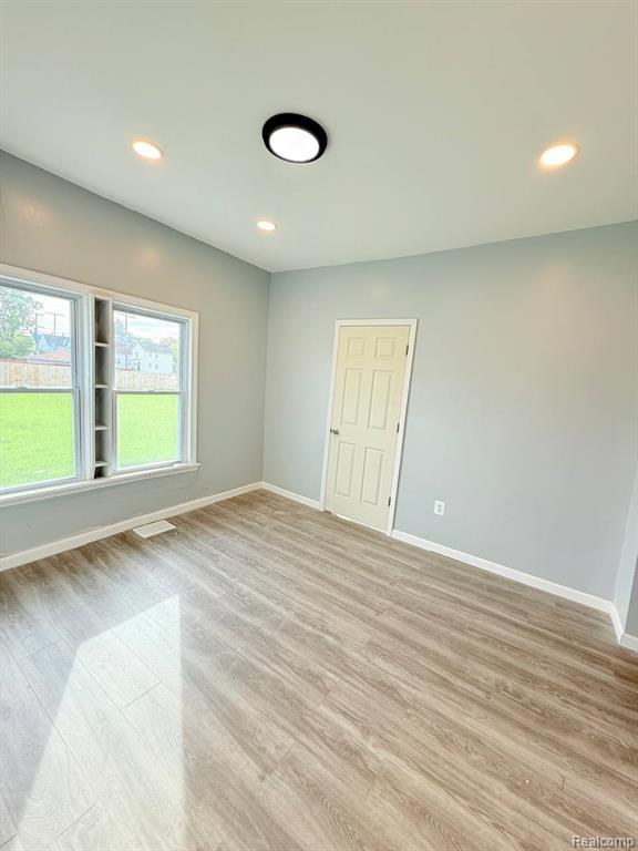 5041 Edwin Street, Hamtramck, MI 48212 — Photo 8