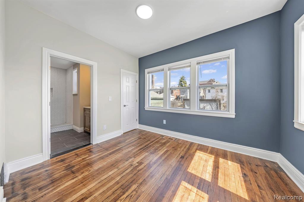 4180 SEMINOLE Street, Detroit, MI 48214 — Photo 9