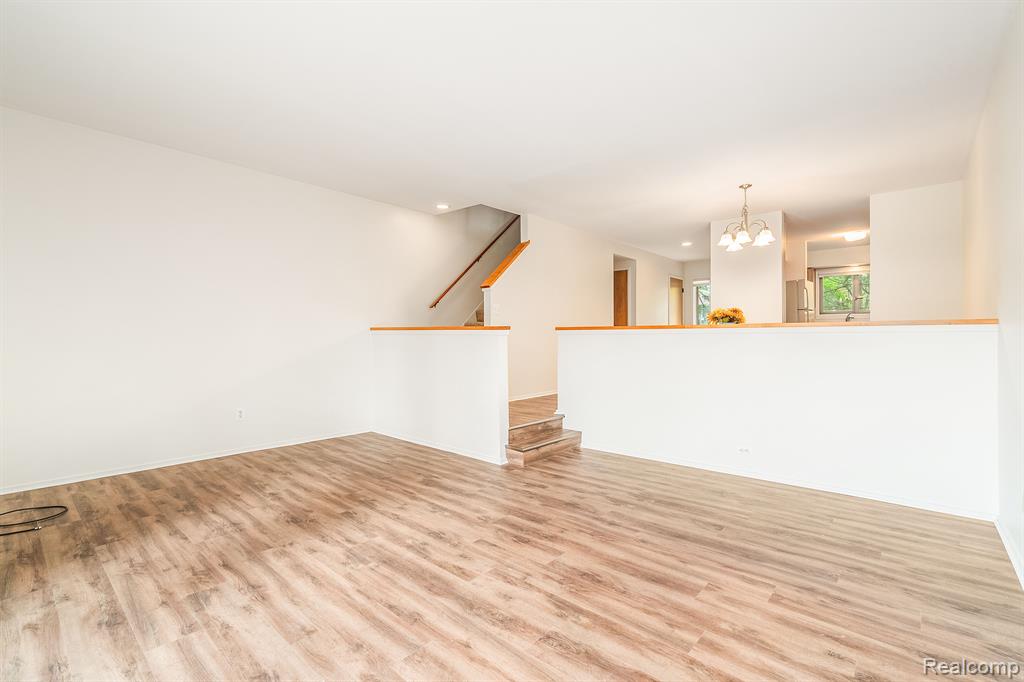 2109 PAULINE CT, Ann Arbor, MI 48103 — Photo 13