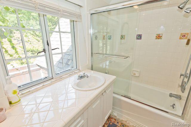 8642 HENDRIE Boulevard, Huntington Woods, MI — Photo 29