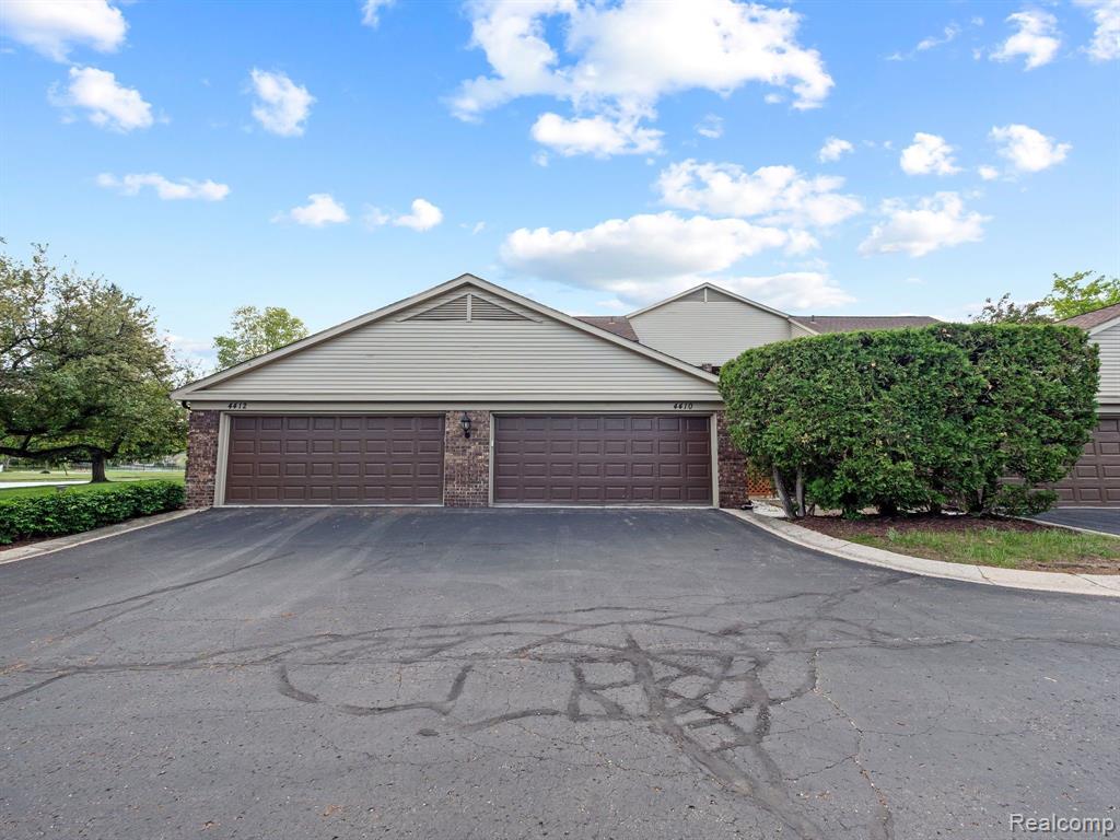 4410 KNIGHTSBRIDGE Lane, West Bloomfield, MI 48323 — Photo 27