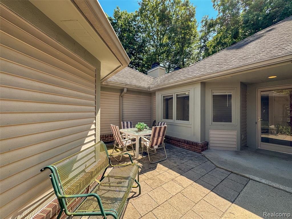 21425 Archwood Circle, Farmington Hills, MI 48336 — Photo 6
