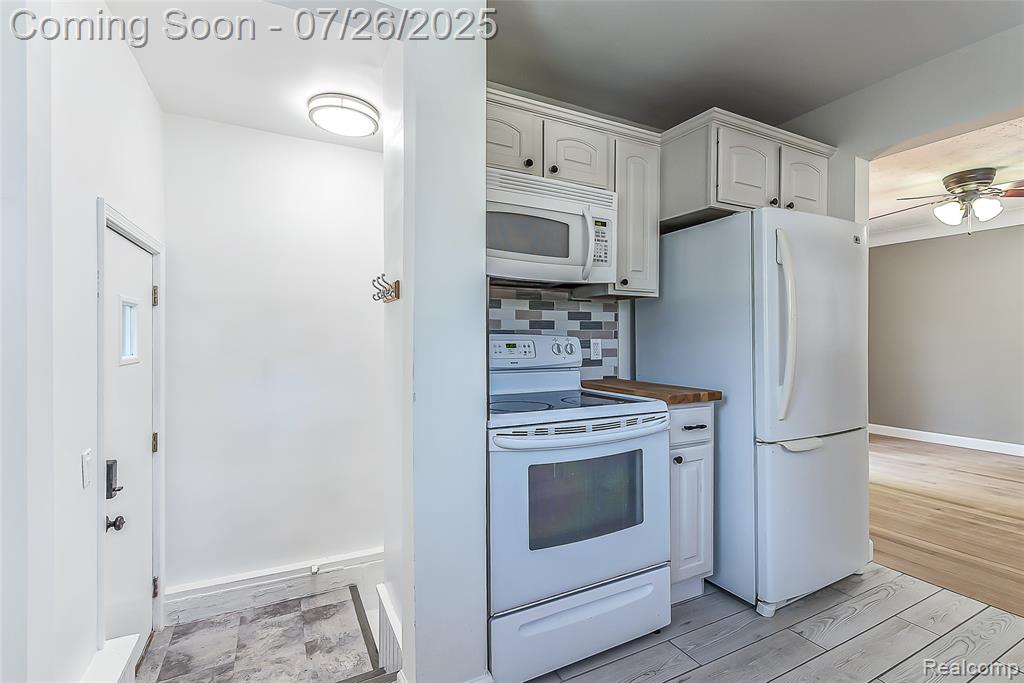 719 Spring Street, Howell, MI 48843 — Photo 11