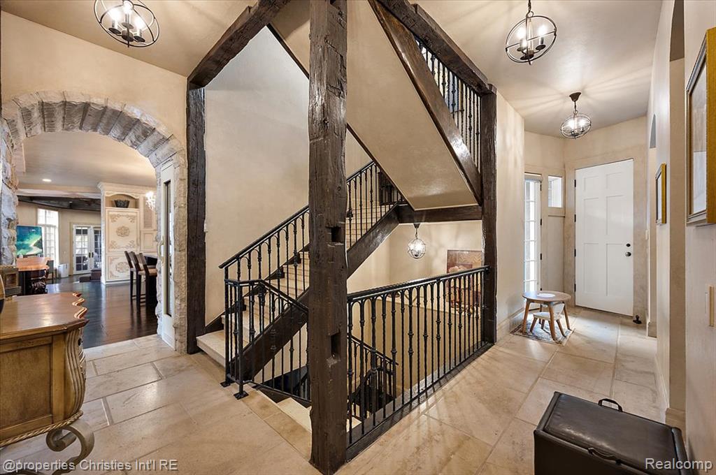 3701 Northwood, West Bloomfield, MI, 48324