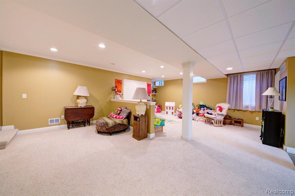 49776 Garfield Lane, Canton, MI 48188 — Photo 71
