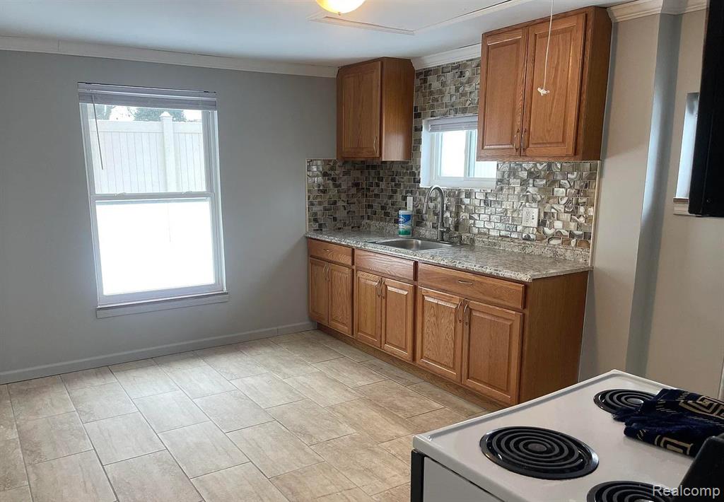 4430 Chicago Road, Warren, MI 48092 — Photo 6