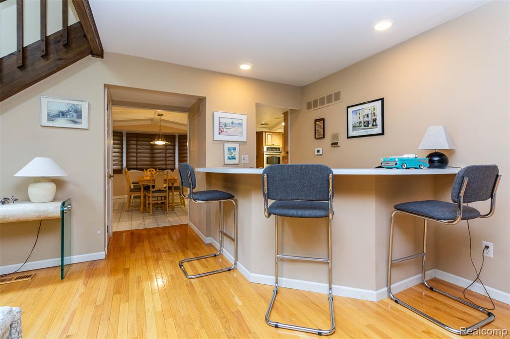 5423 HAUSER Way, West Bloomfield, MI 48323 — Photo 13