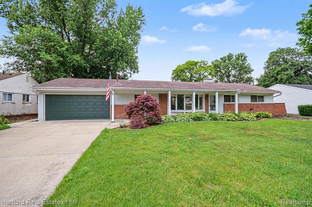 41131 S McMahon Circle, Novi, MI — Photo 3