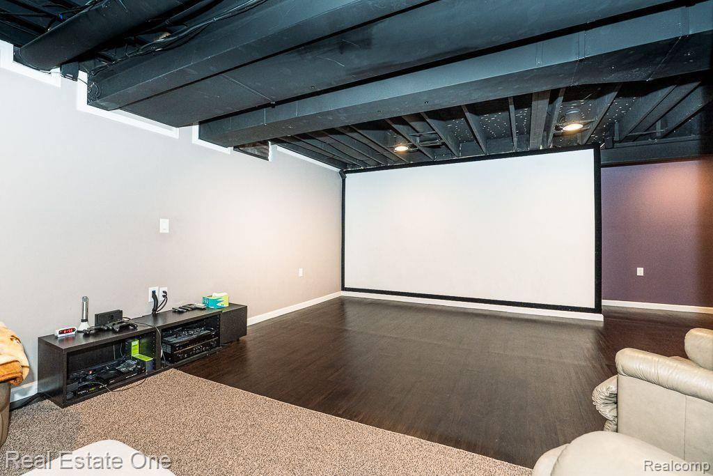 985 Monterey Lane, Rochester Hills, MI 48307 — Photo 47