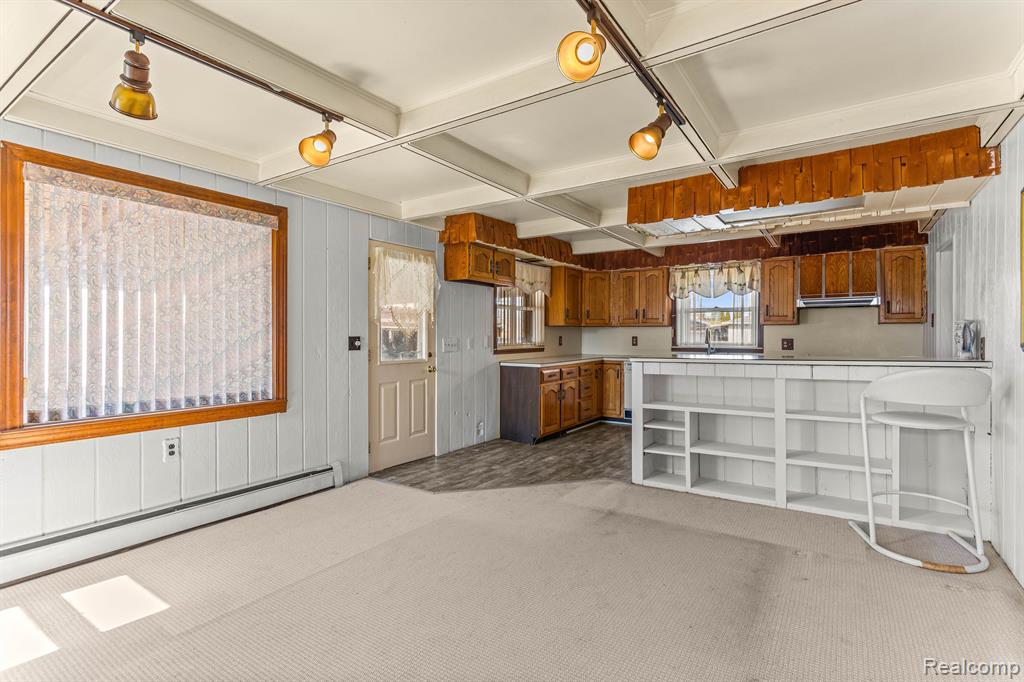 6364 BUCKINGHAM Avenue, Allen Park, MI 48101 — Photo 9