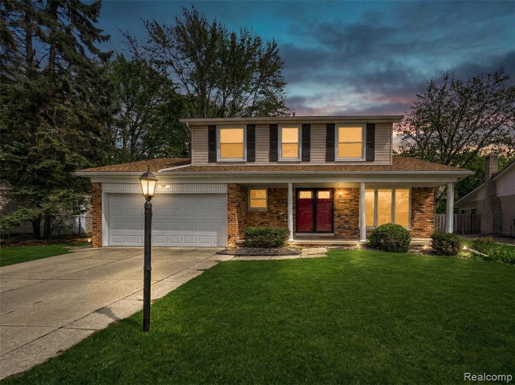 30110 Manor Drive, Madison Heights, MI 48071 — Photo 3