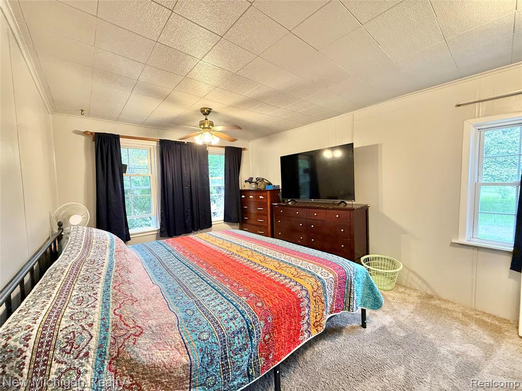 3433 Camden Avenue, Burton, MI 48529 — Photo 13