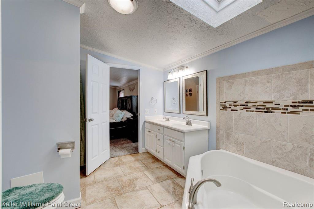 9255 LAMBS Road, Wales, MI — Photo 33