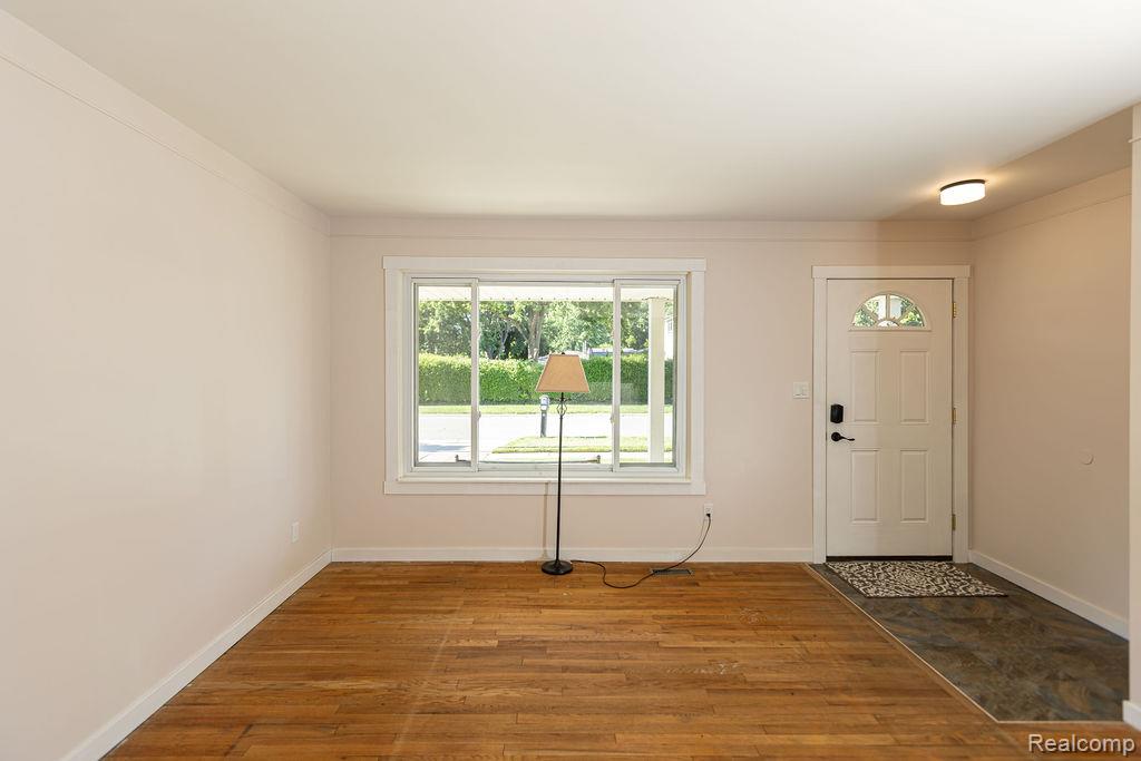 15270 Cambridge Drive, Fraser, MI 48026 — Photo 6