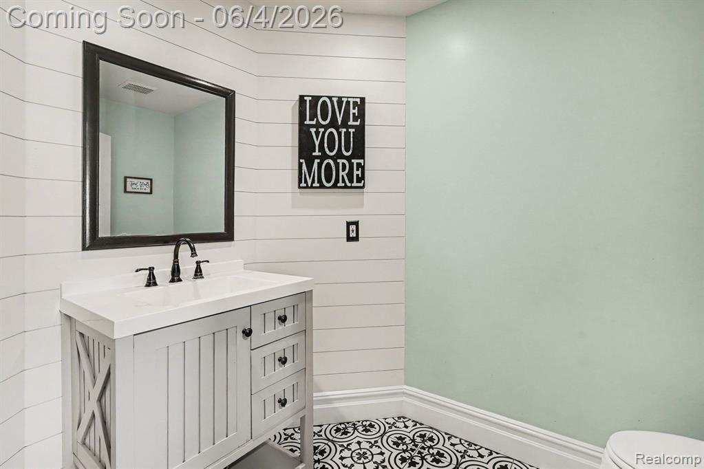 9875 Buckhorn Lake Road, Holly, MI 48442 — Photo 16