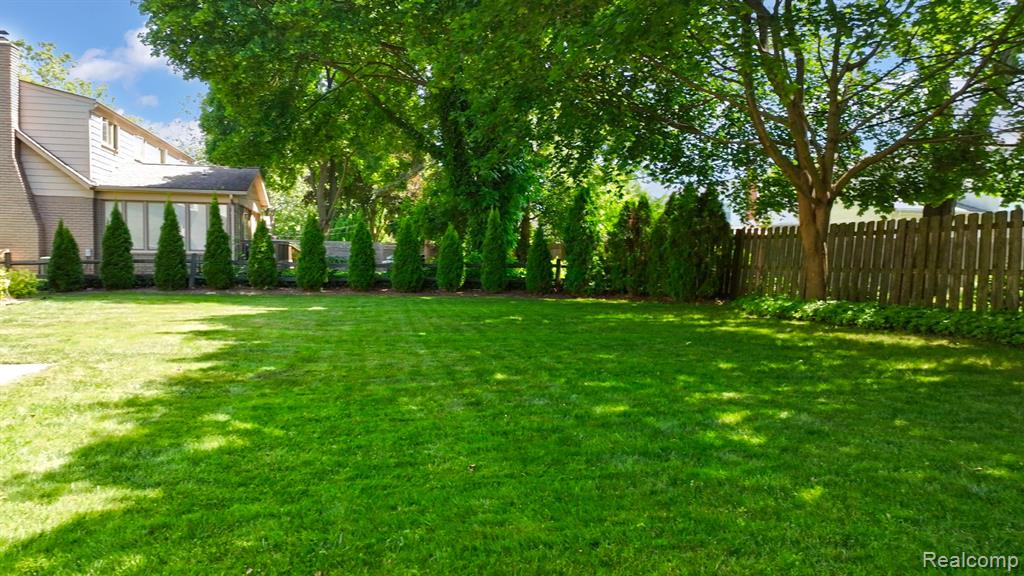 4180 Allegheny Drive, Troy, MI 48085 — Photo 43